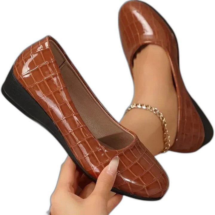 Comfortable Brown Leather Flats for Women with Pointed Toe Casual Style