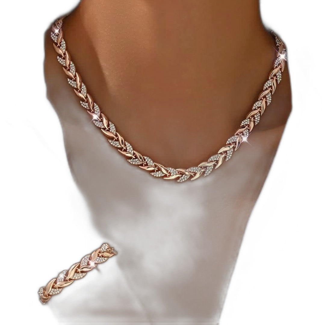 Effortless Gold Necklace for Women with Rhinestone Casual Style