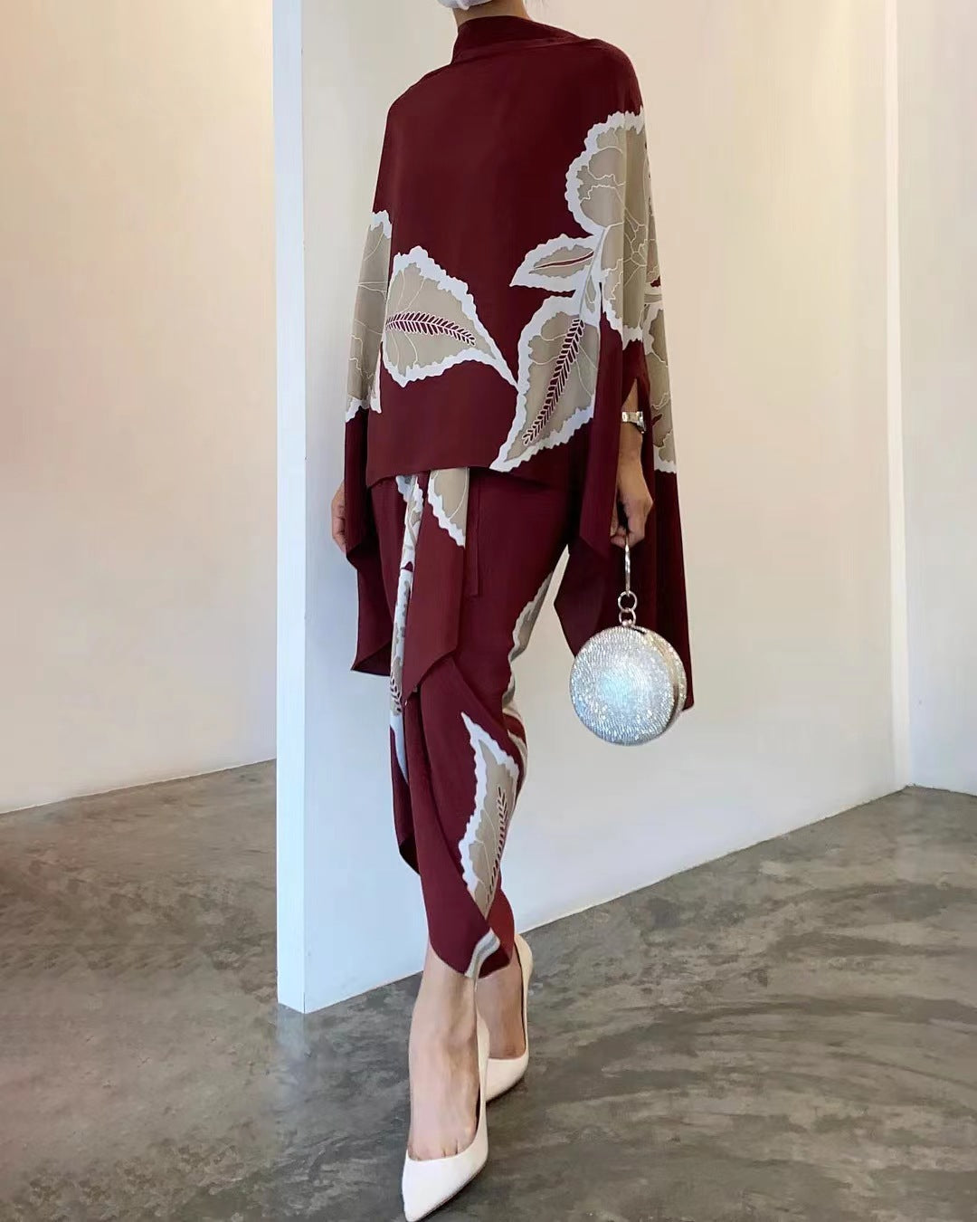 Effortless Printed Satin Maxi Dress for Women with Batwing Sleeve Floor Length Kimono Style