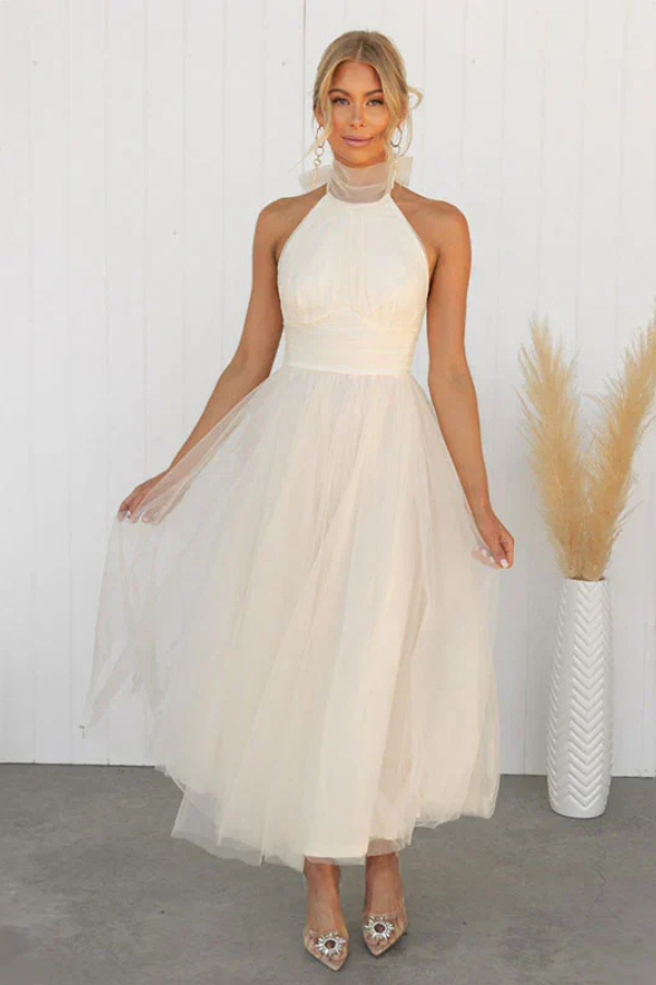 Elegant Tulle Maxi Dress for Women with Halter Neck Full Skirt Formal Wedding Guest Style