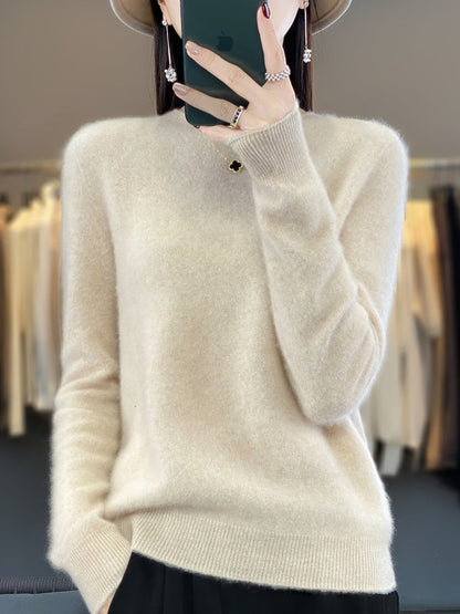 Comfortable Soft Sweater for Women with Crew Neck Long Sleeve Relaxed Oversized Knit Style