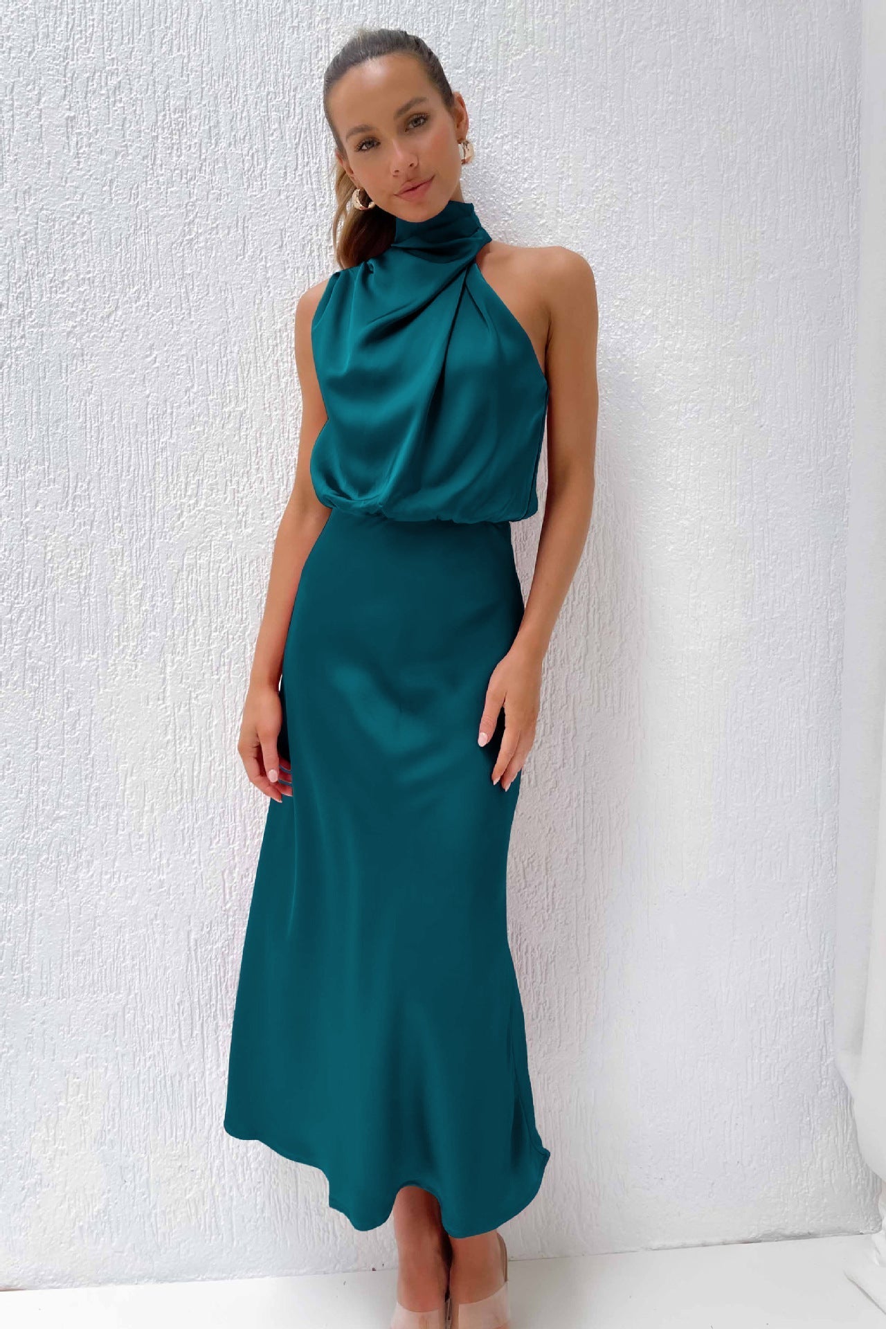 Elegant Satin Maxi Dress for Women with Halter Neck Blouson Bodice Sleeveless Formal Wedding Guest Style