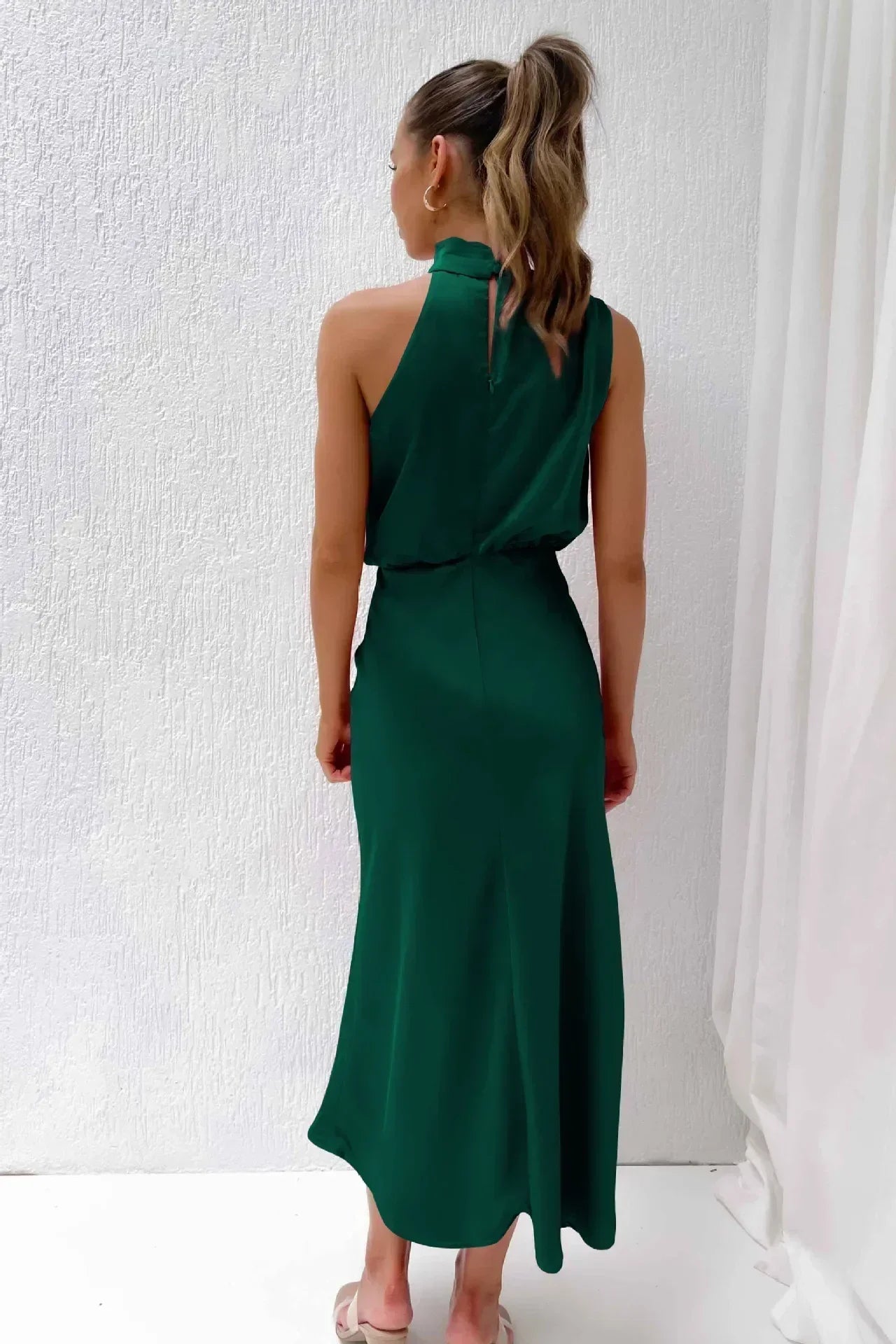 Elegant Satin Maxi Dress for Women with Halter Neck Blouson Bodice Sleeveless Formal Wedding Guest Style
