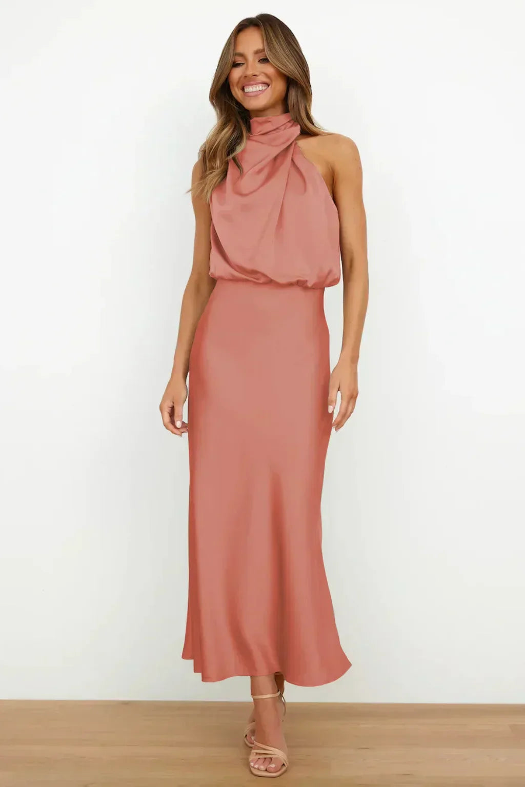 Elegant Satin Maxi Dress for Women with Halter Neck Blouson Bodice Sleeveless Formal Wedding Guest Style