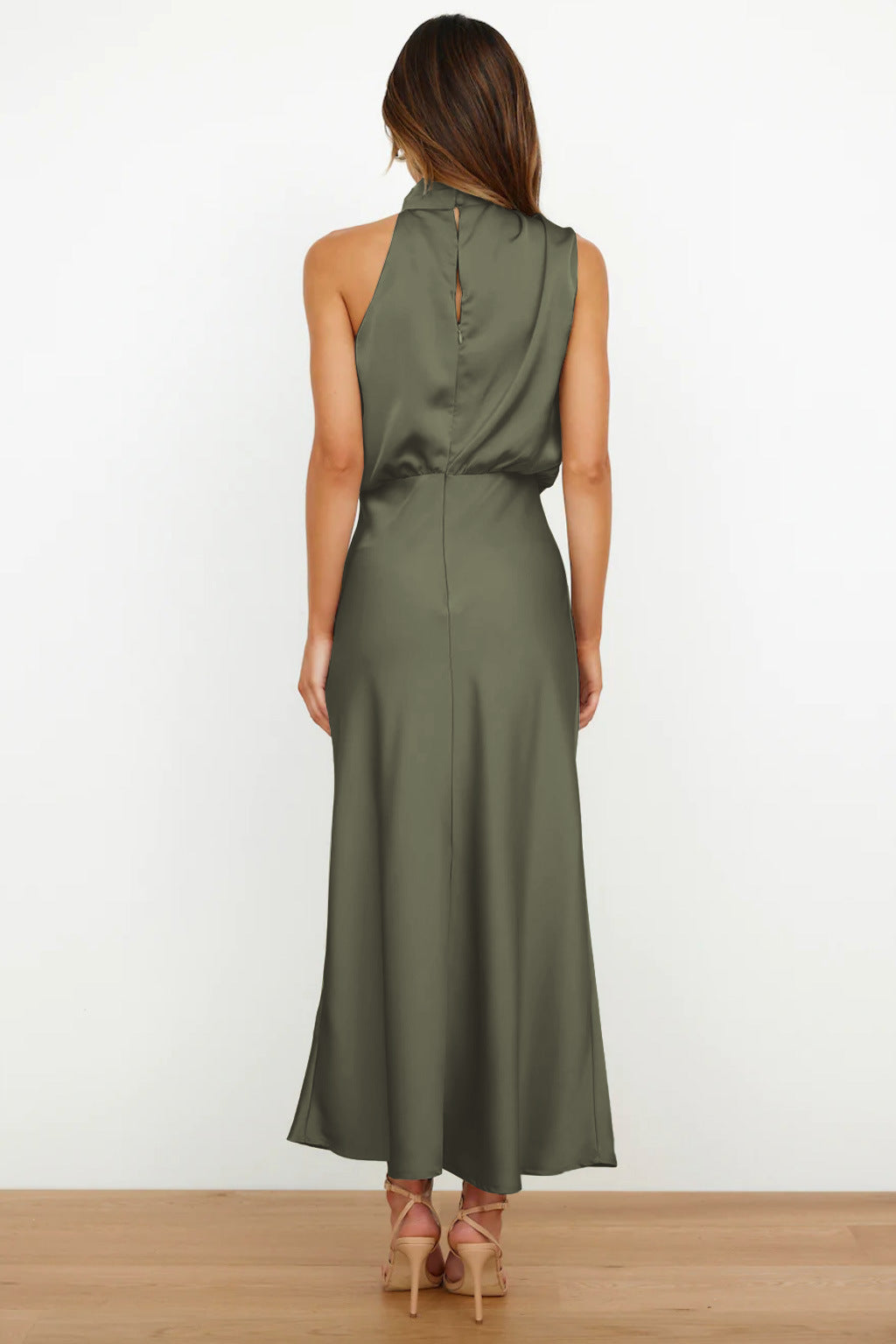 Elegant Satin Maxi Dress for Women with Halter Neck Blouson Bodice Sleeveless Formal Wedding Guest Style
