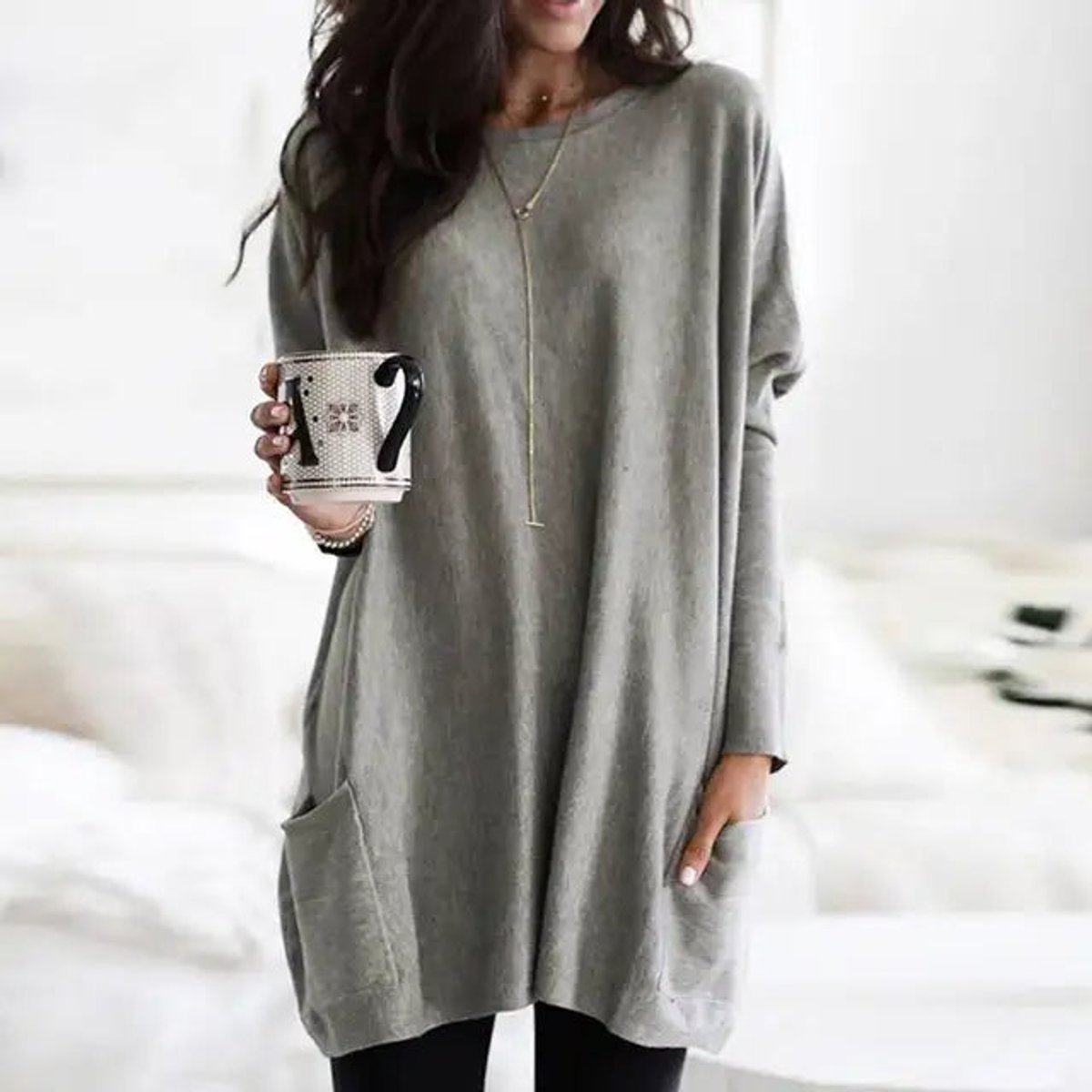 Comfortable Knit Tunic Sweater for Women with Round Neck Long Sleeve Oversized Pocket Relaxed Style