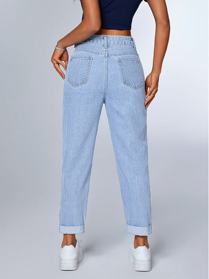 Effortless Light Blue Relaxed Mom Jeans for Women with High Waist Tapered Cuffed Hem