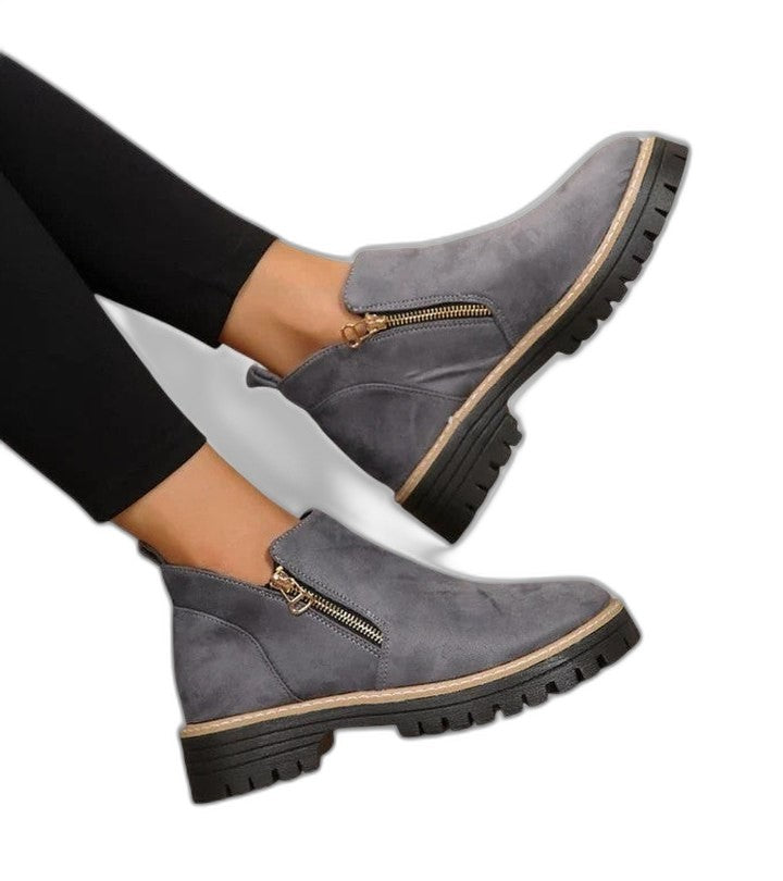 Comfortable Black Ankle Boots for Women with Closed Toe Casual Style