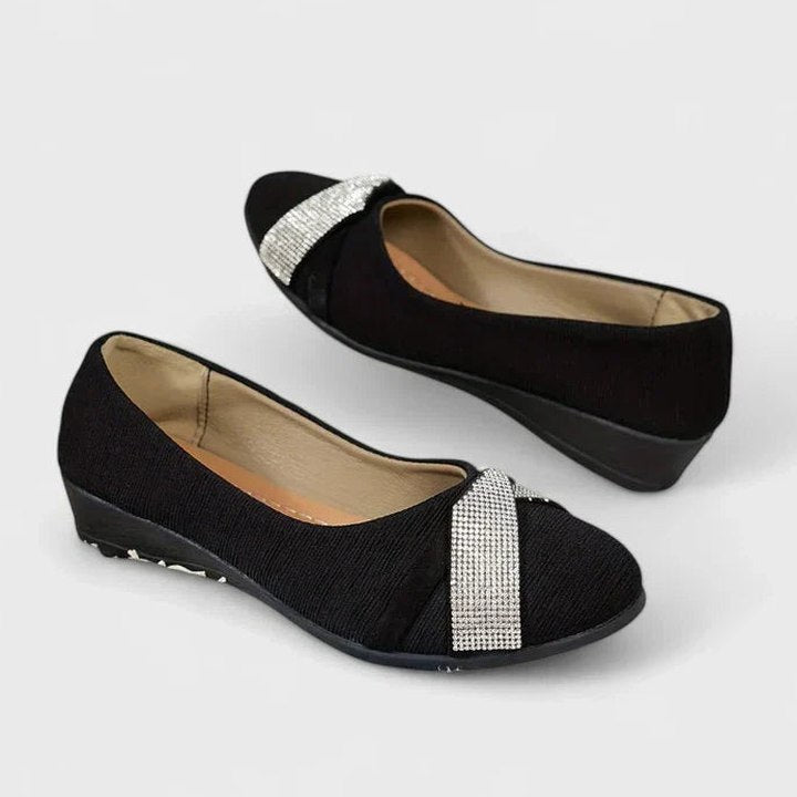 Comfortable Black Flats for Women with Pointed Toe Casual Style