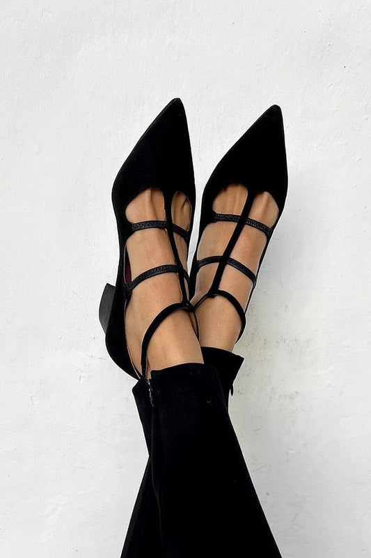 Comfortable Black Flats for Women with Pointed Toe Lace Up Casual Style