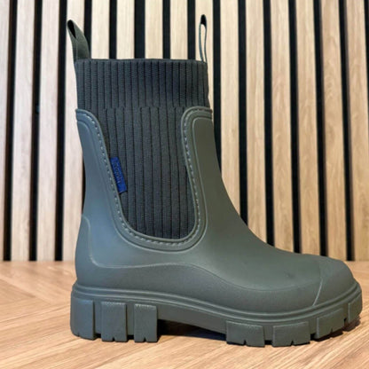 Comfortable Black Leather Ankle Boots for Women with Closed Toe Casual Style