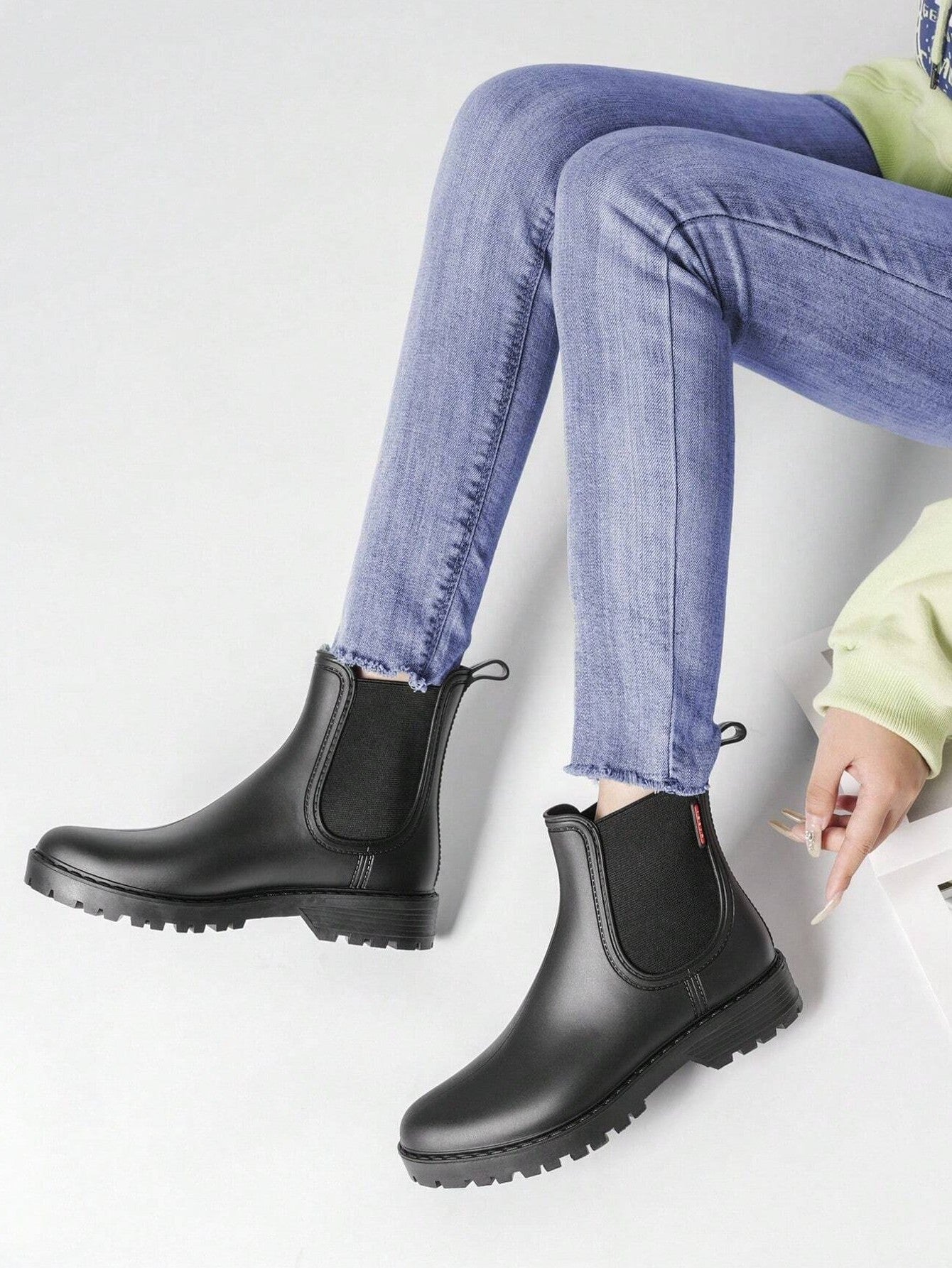 Comfortable Black Leather Ankle Boots for Women with Closed Toe Casual Style