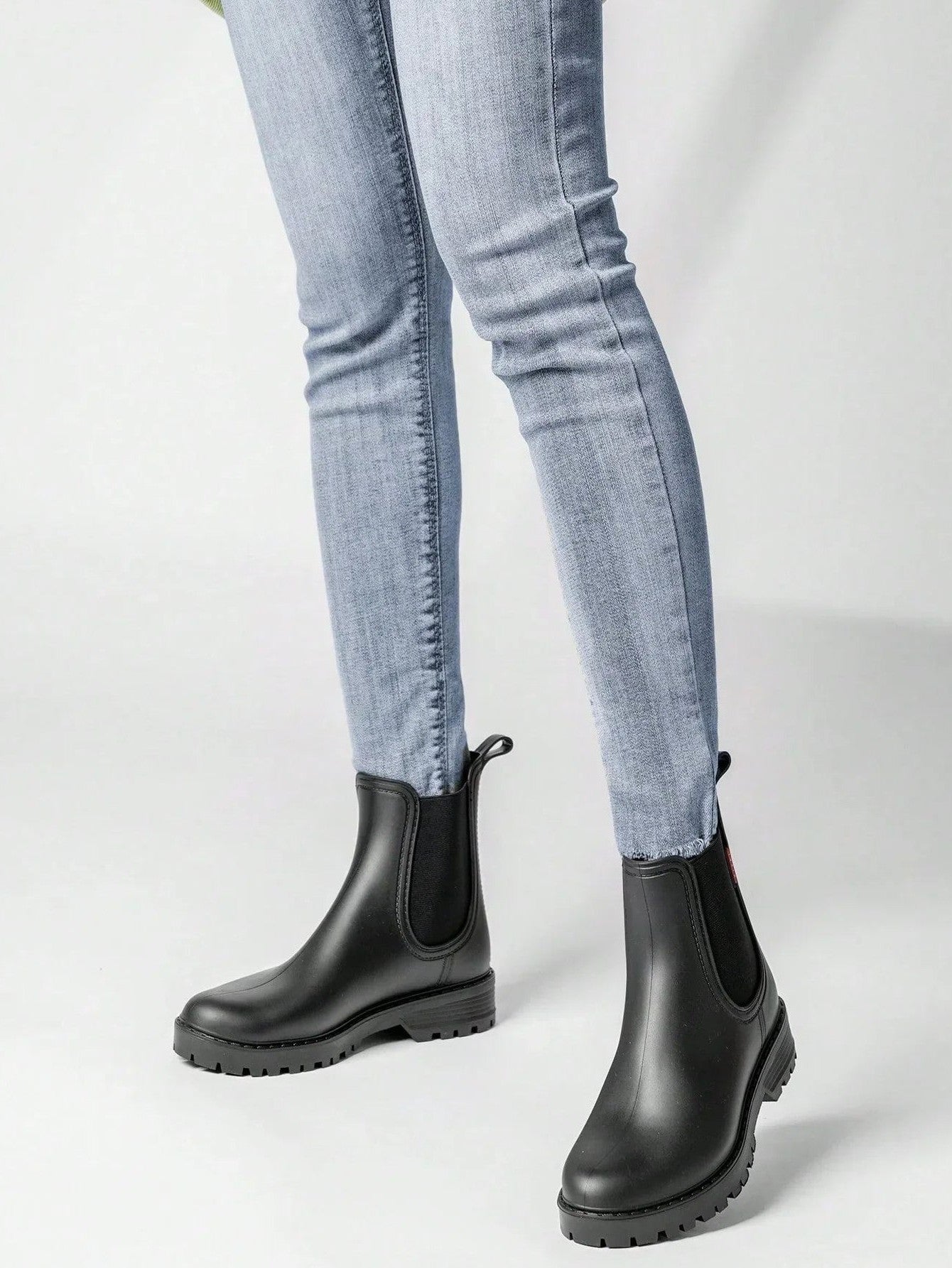 Comfortable Black Leather Ankle Boots for Women with Closed Toe Casual Style