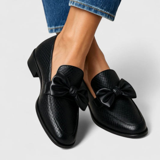 Comfortable Black Leather Loafers for Women with Closed Toe Casual Style