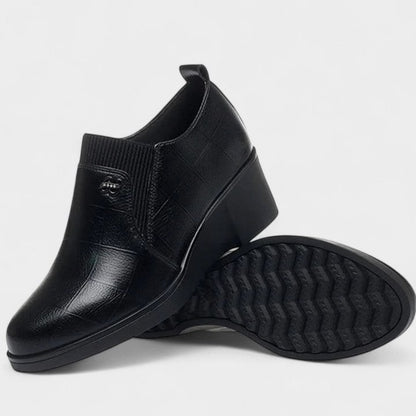 Comfortable Black Leather Loafers for Women with Wedge Pointed Toe Casual Style