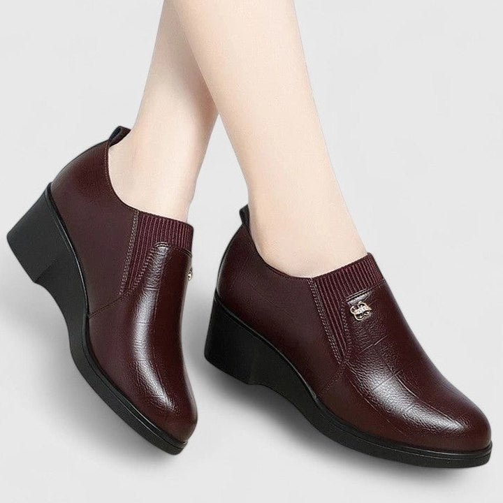 Comfortable Black Leather Loafers for Women with Wedge Pointed Toe Casual Style