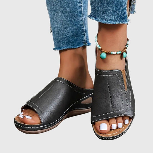 Comfortable Black Leather Sandals for Women with Platform Open Toe Casual Style