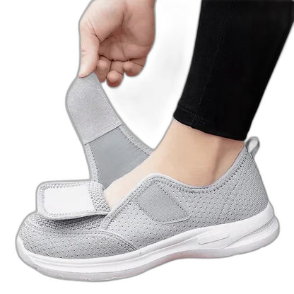 Comfortable Black Loafers for Women with Closed Toe Casual Style