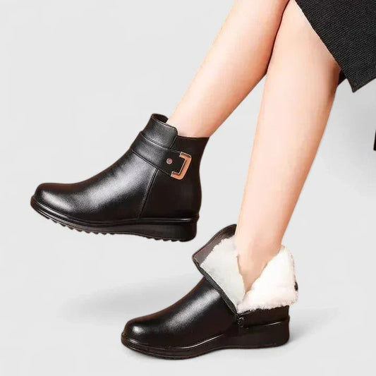 Comfortable Brown Leather Ankle Boots for Women with Closed Toe Fur Lined Buckle Casual Style