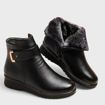 Comfortable Brown Leather Ankle Boots for Women with Closed Toe Fur Lined Buckle Casual Style