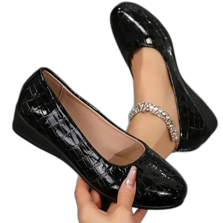 Comfortable Brown Leather Flats for Women with Pointed Toe Casual Style