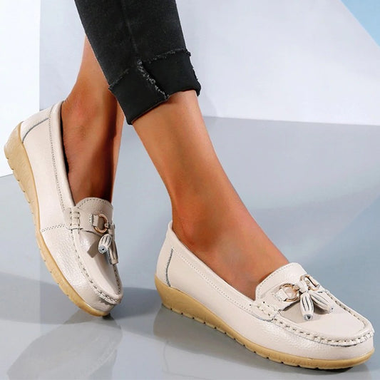 Comfortable Cream Leather Loafers for Women with Tassel Closed Toe Casual Style