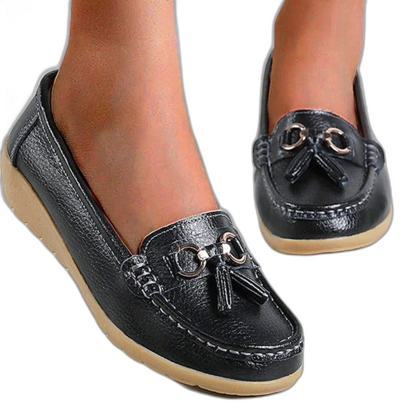 Comfortable Cream Leather Loafers for Women with Tassel Closed Toe Casual Style