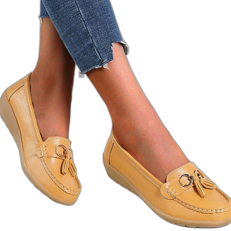 Comfortable Cream Leather Loafers for Women with Tassel Closed Toe Casual Style