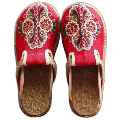 Comfortable Floral Mules for Women with Closed Toe Casual Style