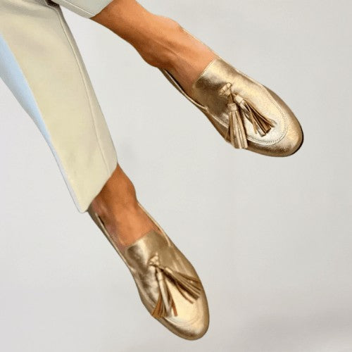 Comfortable Gold Leather Flats for Women with Pointed Toe Party Style