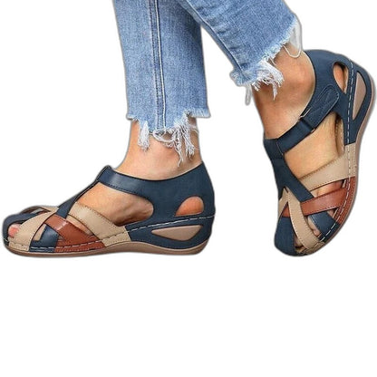 Comfortable Leather Sandals for Women with Closed Toe Buckle Casual Style