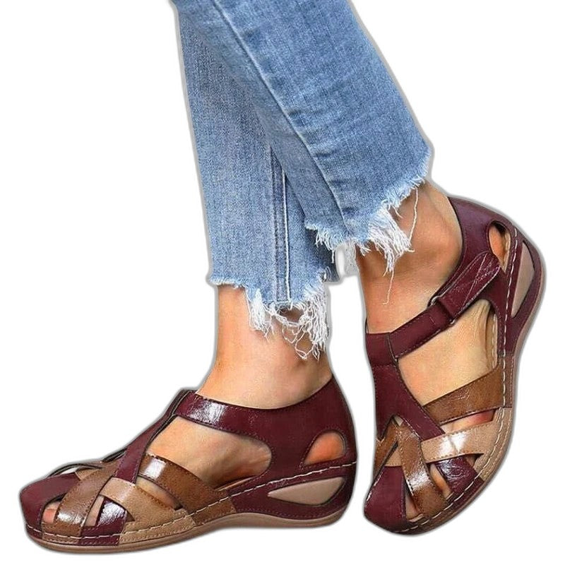 Comfortable Leather Sandals for Women with Closed Toe Buckle Casual Style