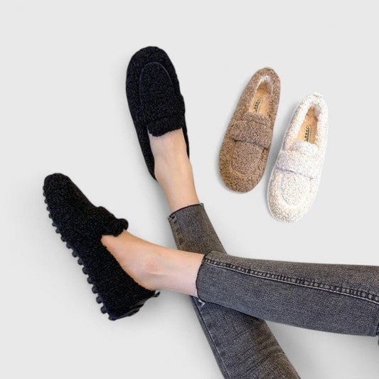 Comfortable Loafers for Women with Closed Toe Fur Lined Lounge Style