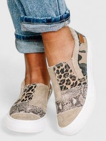 Comfortable Sneakers for Women with Platform Closed Toe Casual Style