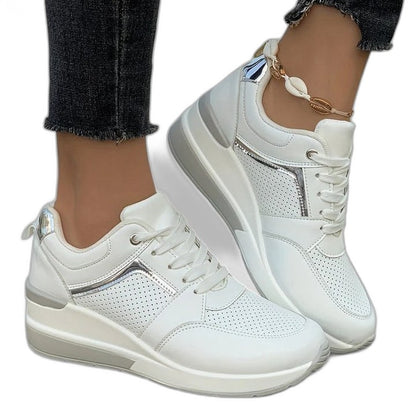 Comfortable Sneakers for Women with Platform Closed Toe Casual Style