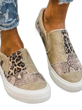 Comfortable Sneakers for Women with Platform Closed Toe Casual Style