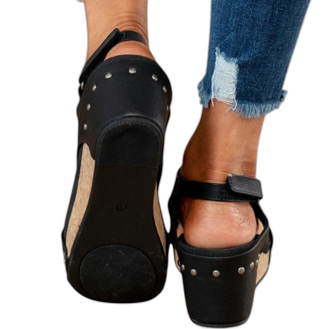 Comfortable Tan Suede Mules for Women with Slingback Open Toe Buckle Casual Style