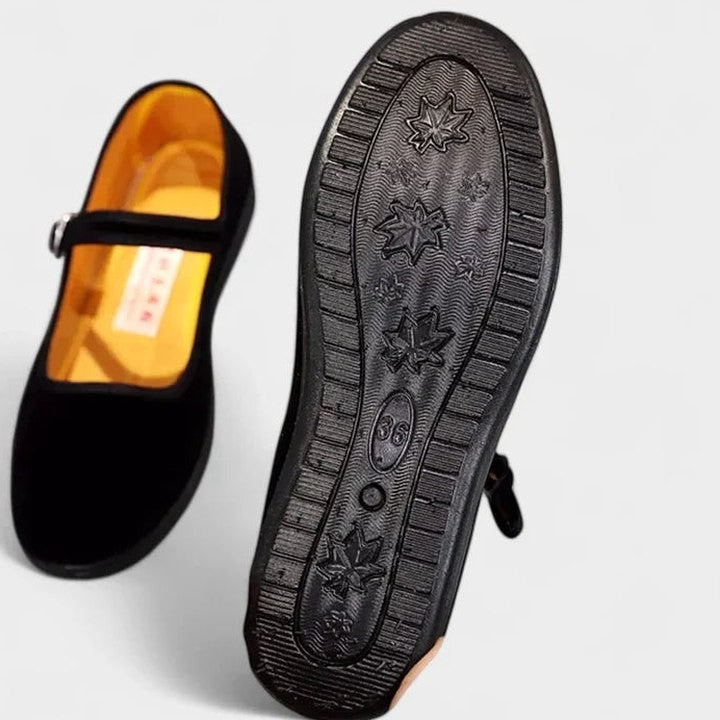 Comfortable Velvet Mary Jane Shoes for Women with Closed Toe Casual Style