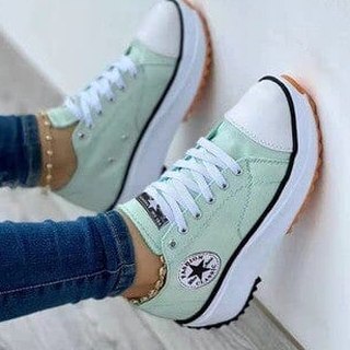 Comfortable White Sneakers for Women with Platform Closed Toe Lace Up Casual Style