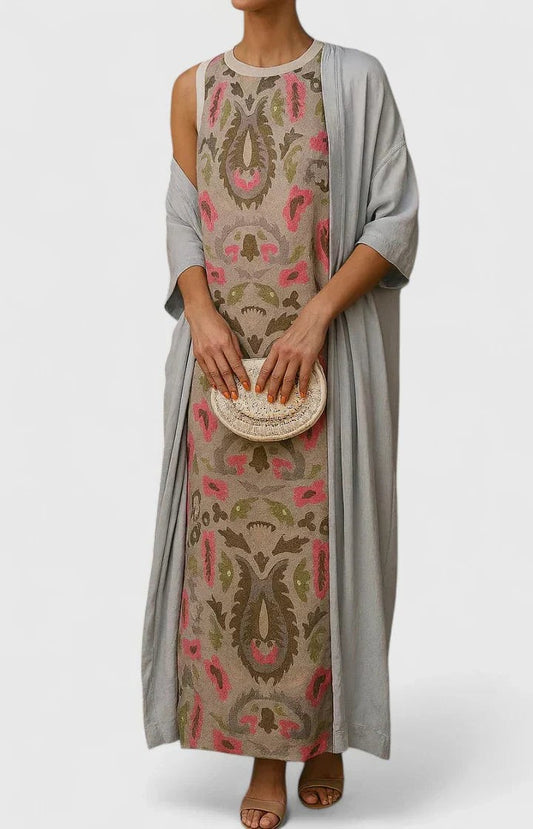 Effortless Abstract Maxi Dress for Women with Crew Neck Short Sleeve Flowing Casual Style