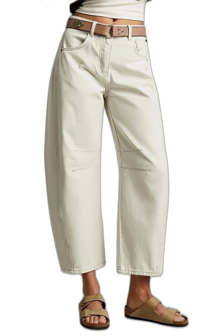 Effortless Black Denim Jeans for Women with Cropped Straight Leg Pockets Casual Style