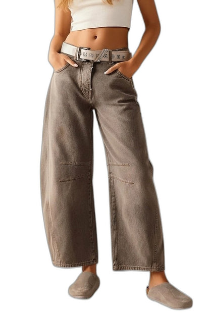 Effortless Black Denim Jeans for Women with Cropped Straight Leg Pockets Casual Style