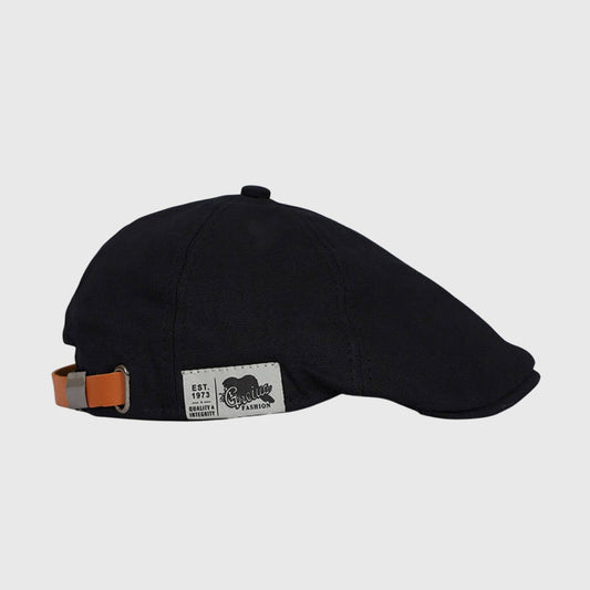Effortless Black Hat for Women with Casual Style