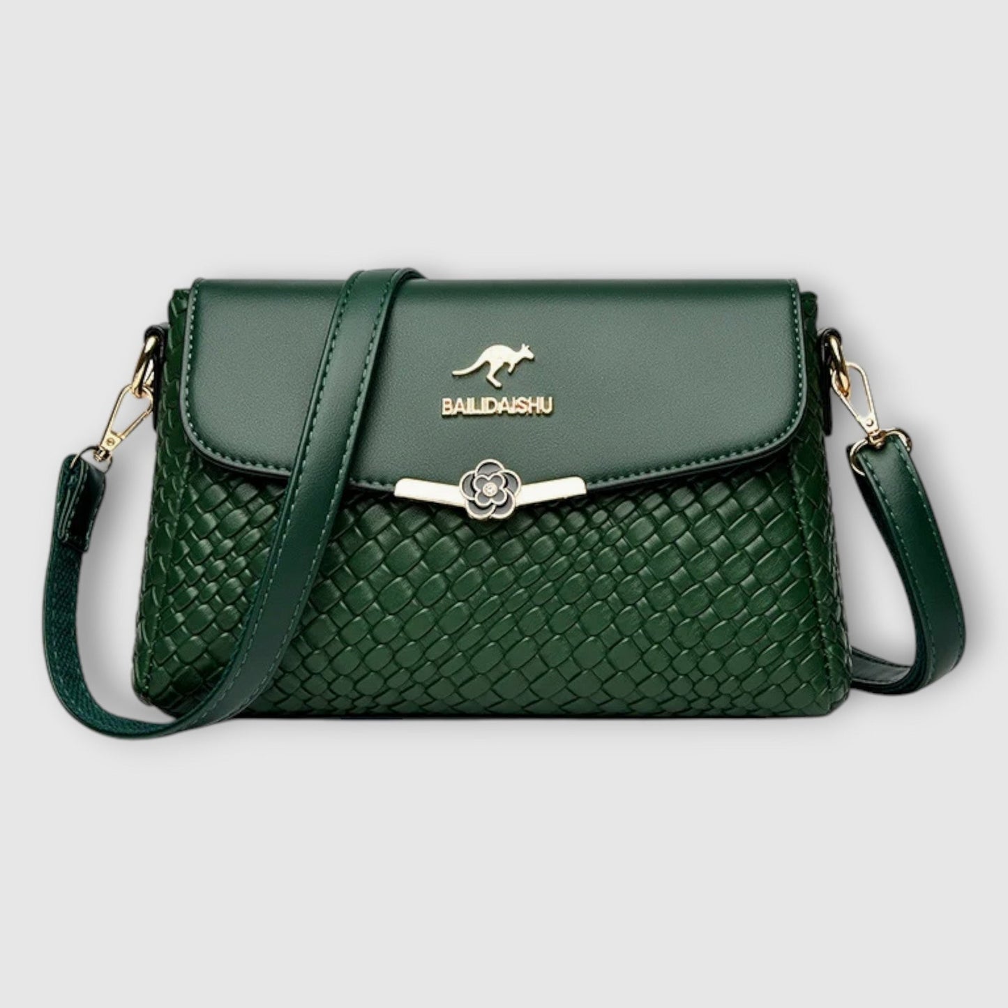 Effortless Black Leather Crossbody Bag for Women with Chain Strap Shoulder Casual Style
