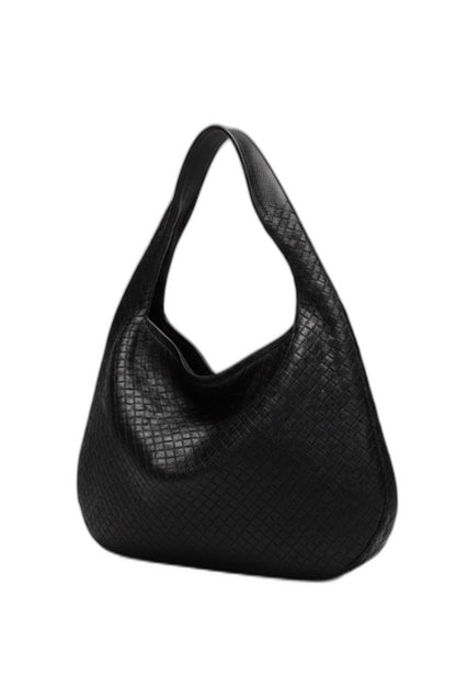 Effortless Black Leather Shoulder Bag for Women with Casual Style