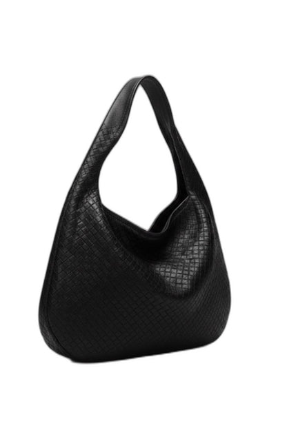 Effortless Black Leather Shoulder Bag for Women with Casual Style