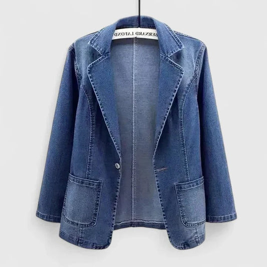 Effortless Blue Denim Jacket for Women with Collared Long Sleeve Button Front Cropped Pockets Casual Style