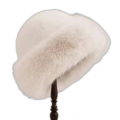 Effortless Brown Hat for Women with Fur Lined Casual Style
