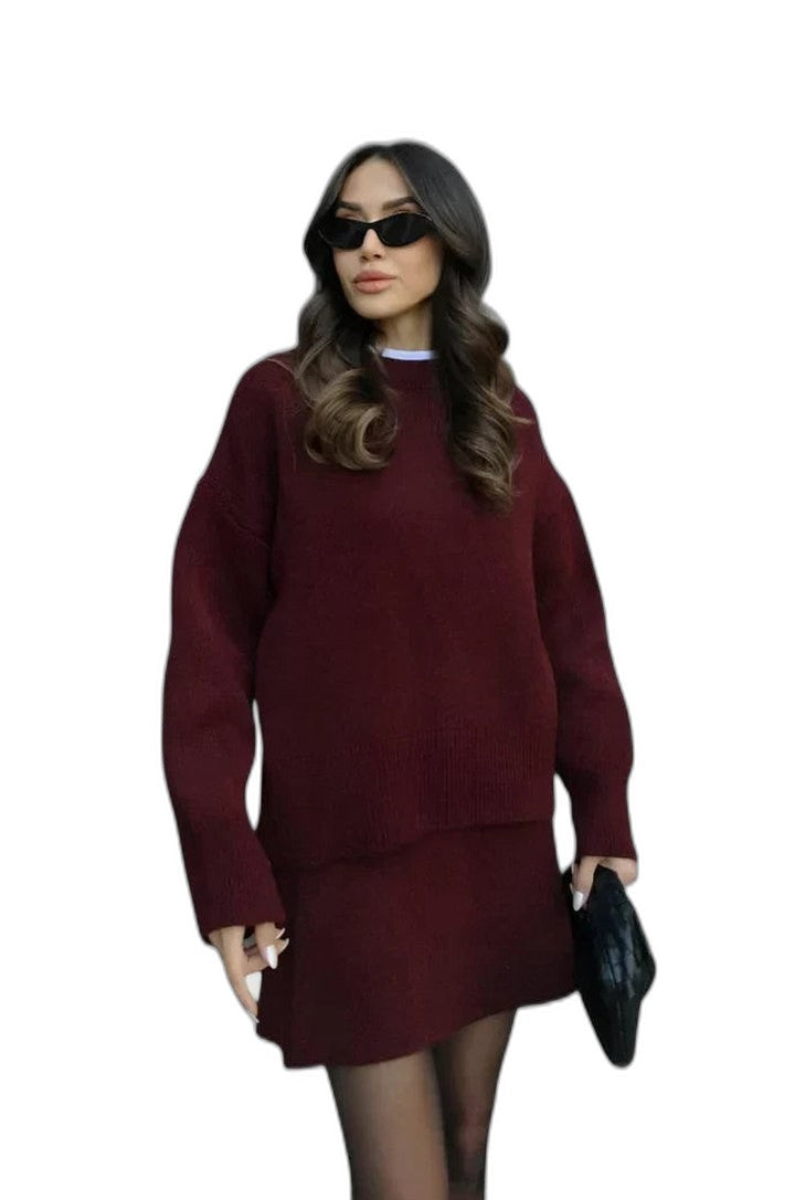 Effortless Brown Knit Sweater for Women with Crew Neck Long Sleeve Oversized Casual Style