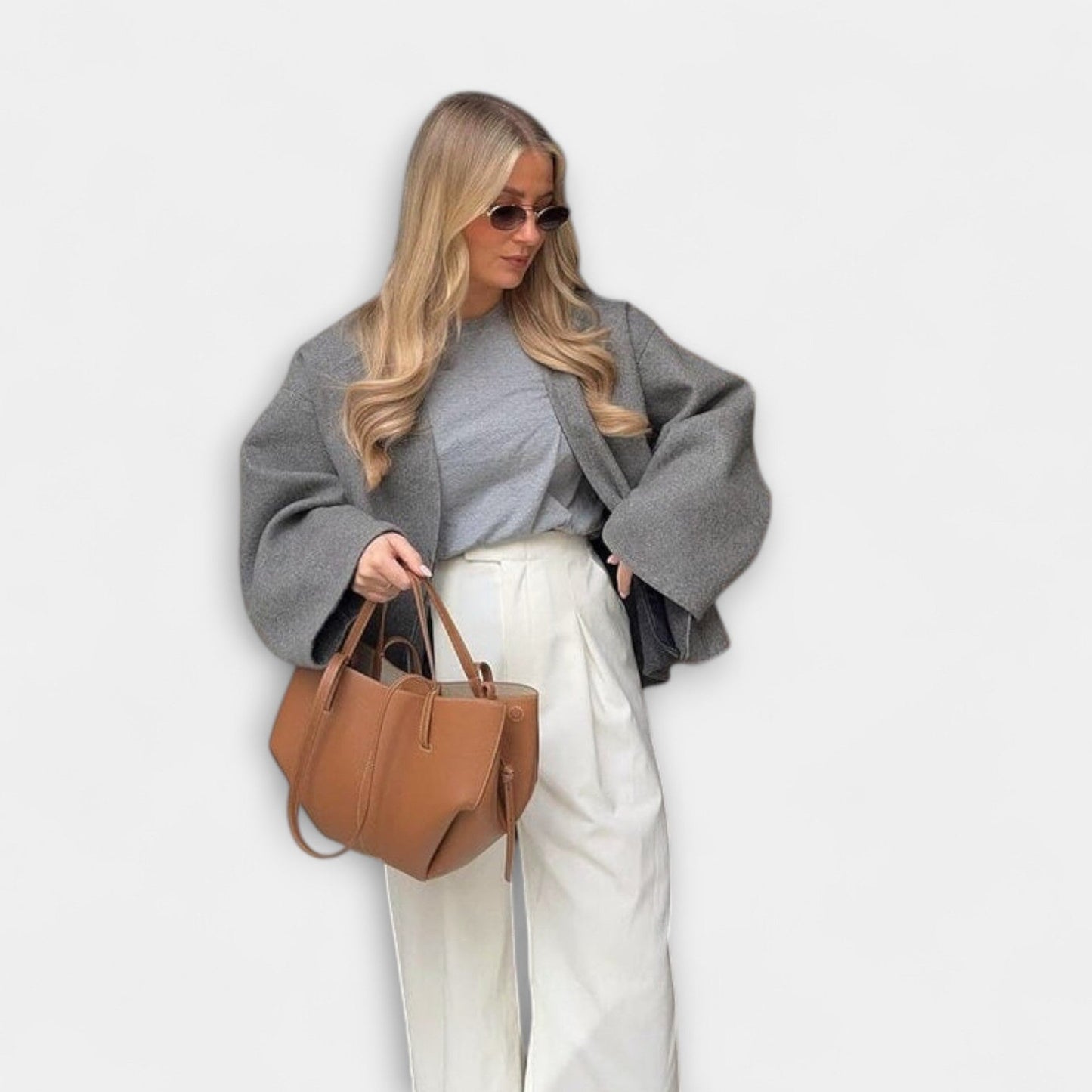 Effortless Brown Leather Bucket Bag for Women with Casual Style